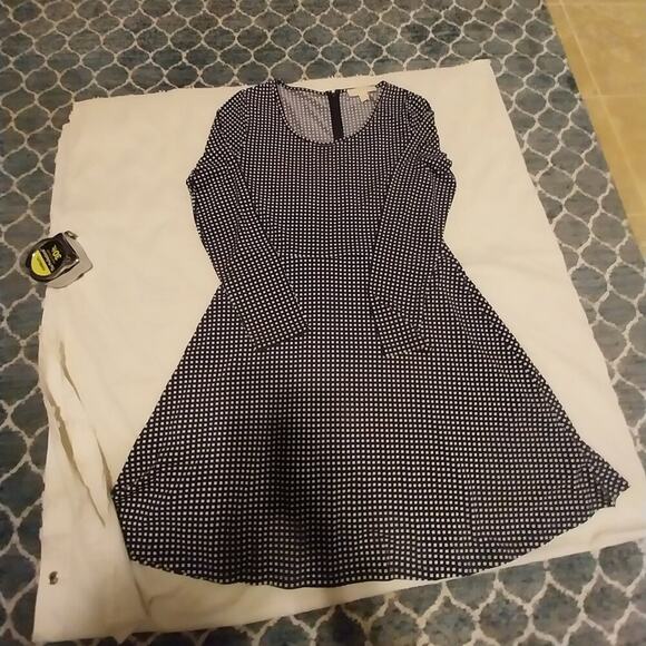 Michael Kors fit and flare stretch jersey dress SZ M - Picture 2 of 4